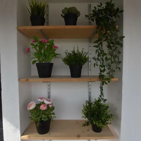 Cozy 2 Bedroom In Caxias, *