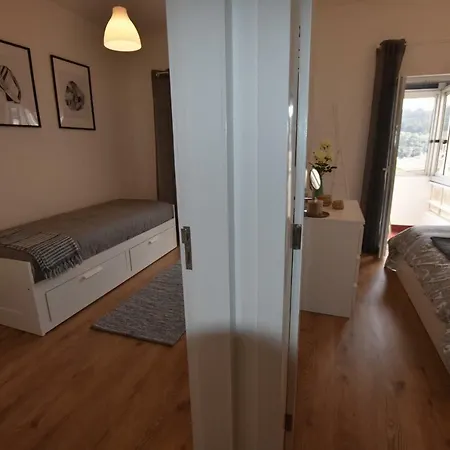 Διαμέρισμα Cozy 2 Bedroom In Caxias, Oeiras