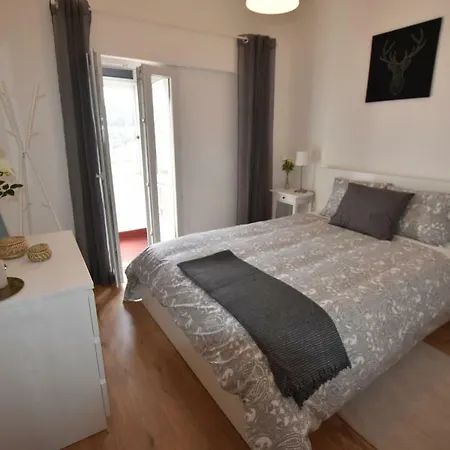Cozy 2 Bedroom In Caxias, Διαμέρισμα