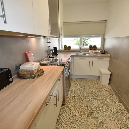 Διαμέρισμα Cozy 2 Bedroom In Caxias, *