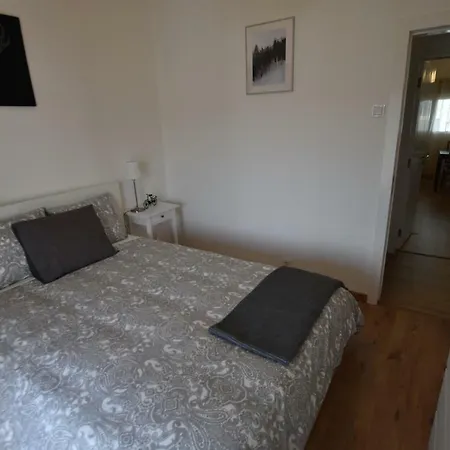 Cozy 2 Bedroom In Caxias, Apartment *